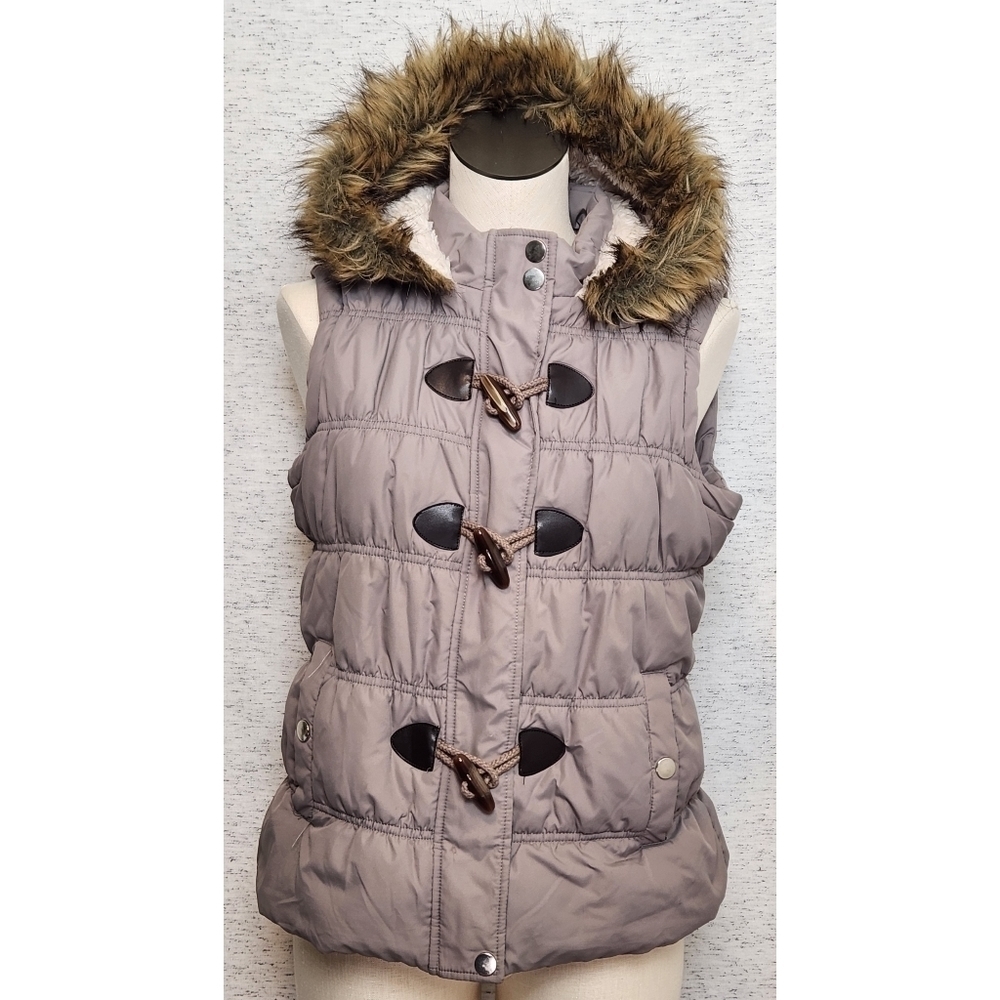 Neutral Faux Fur Puffer Vest